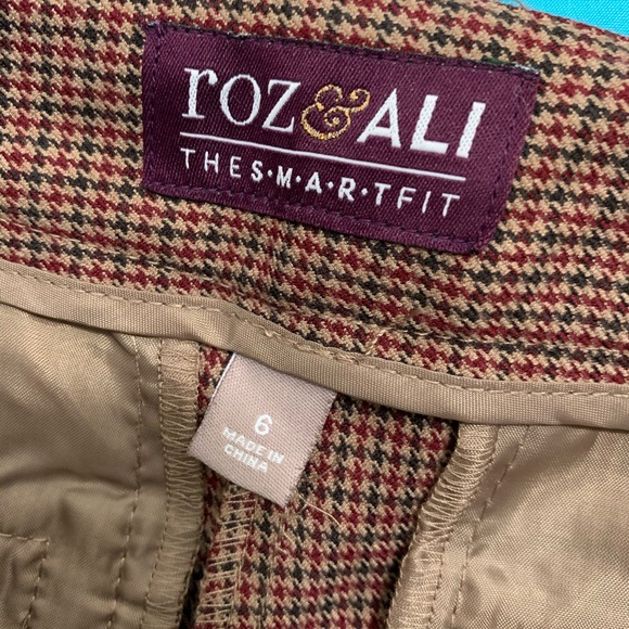 🌸ROZ & ALI Brown & Red Houndstooth Dress Pants 6 - Picture 12 of 13